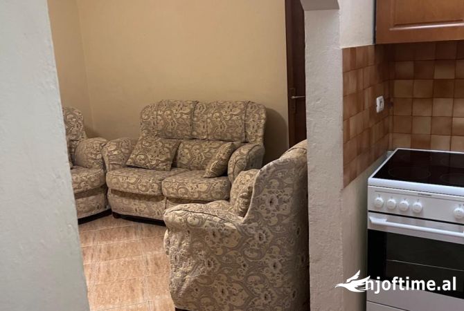 Shtepi me qera 1+1 ne Tirane - 35,000 Leke