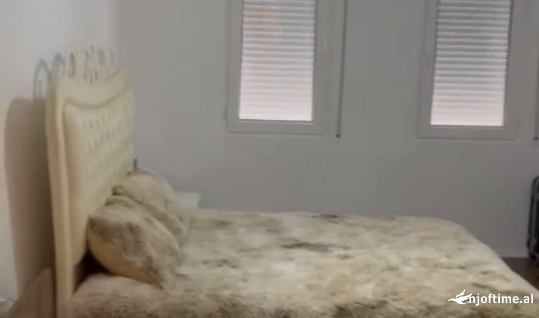 Shtepi me qera Apartament ne Tirane, 2+1, Mobilimi E mobiluar, Pagesa 350  Euro.