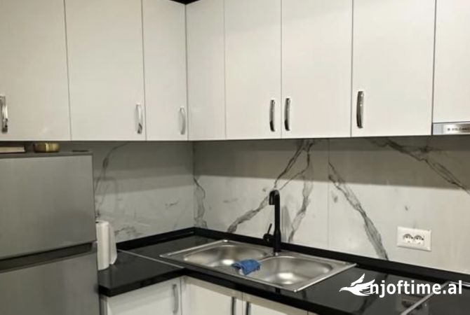 Shtepi me qera 2+1 ne Tirane - 50,000 Leke
