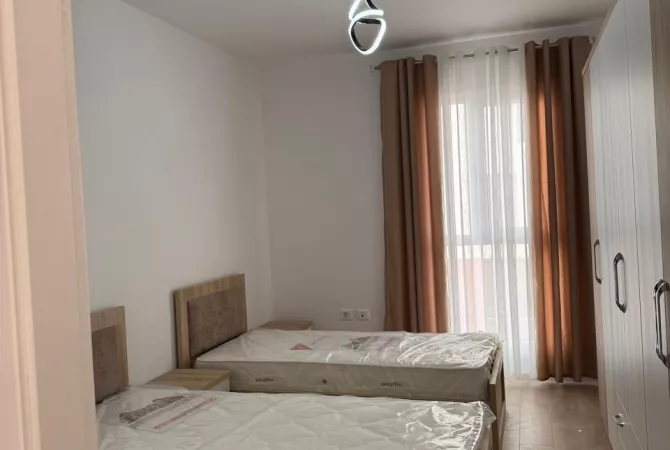 Shtepi me qera 2+1 ne Tirane - 700 Euro