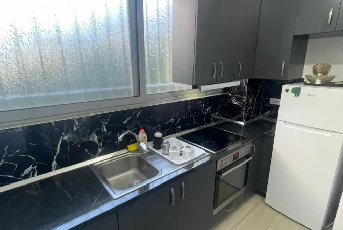 Shtepi me qera 2+1 ne Tirane - 35,000 Leke