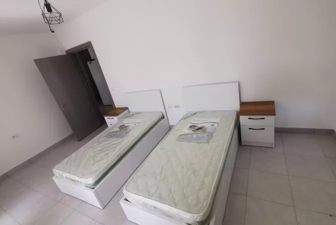 Shtepi me qera 2+1 ne Tirane - 45,000 Leke