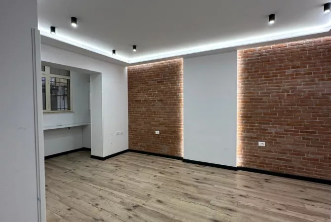 Shtepi ne shitje 1+1 ne Tirane - 158,000 Euro