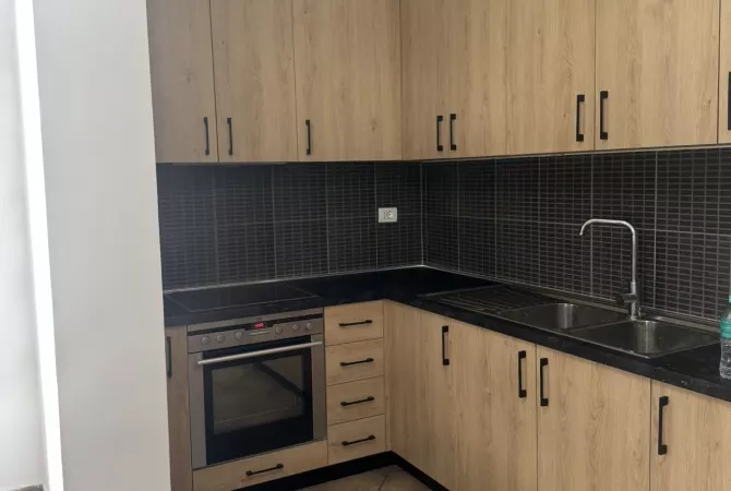 Shtepi me qera 1+1 ne Tirane - 500 Euro