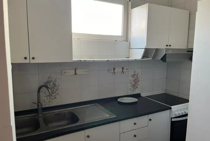 Shtepi me qera 2+1 ne Tirane - 45,000 Leke
