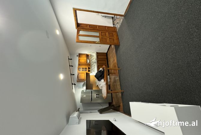 Shtepi me qera 2+1 ne Tirane - 450 Euro
