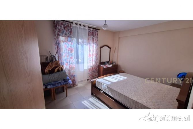 Shtepi ne shitje Apartament ne Durres, 1+1, Mobilimi E mobiluar, Pagesa 80,000  Euro.
