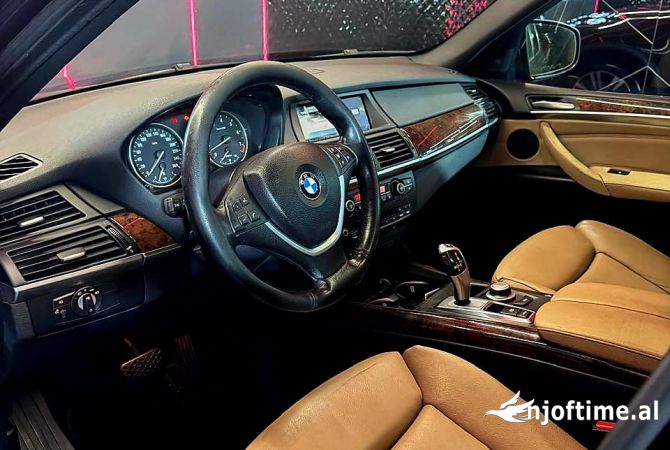 Auto in Vendita  a Tirana - 8,700 Euro