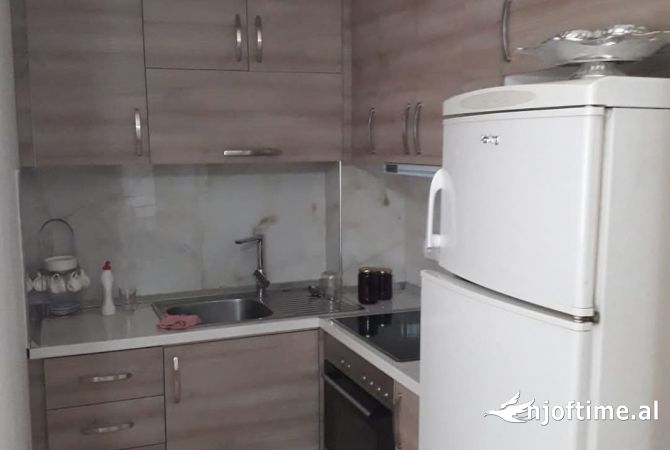 Shtepi me qera 1+1 ne Pogradec - 40,000 Leke