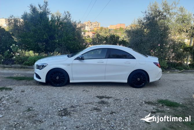 Makina ne shitje  ne Fier - 27,000 Euro