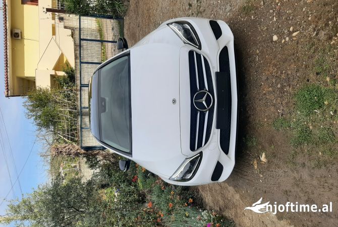 Makina ne shitje  ne Fier - 28,500 Euro