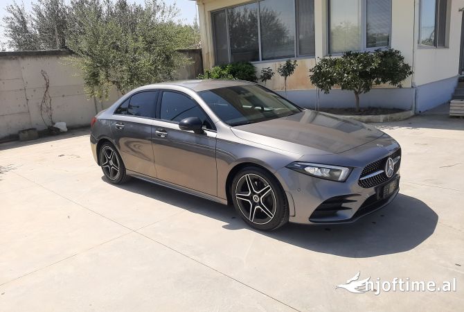 Makina ne shitje  ne Fier - 28,500 Euro