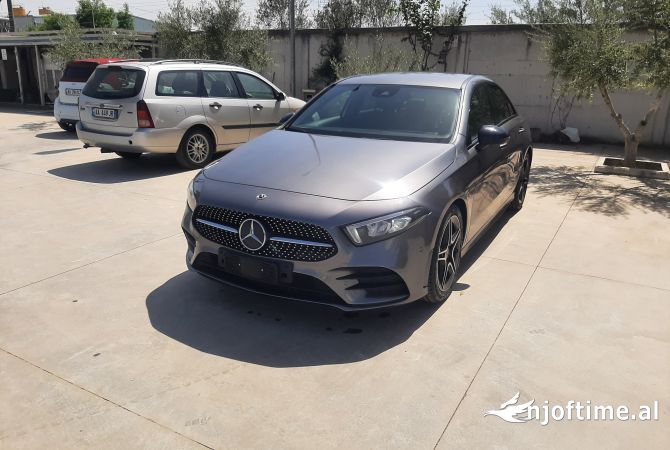 Makina ne shitje  ne Fier - 28,500 Euro