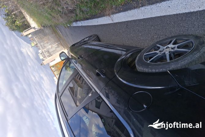 Makina ne shitje  ne Tirane - 250,000 Leke