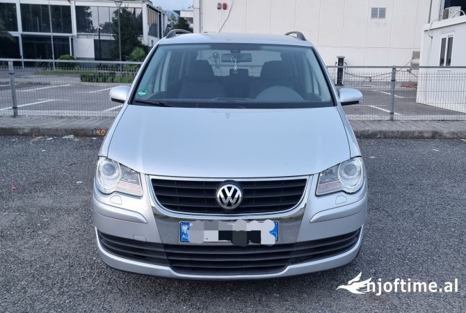 Makina ne shitje  ne Tirane - 5,699 Euro