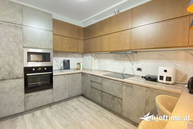 Casa in affitto 2+1 a Tirana - 1,004 Euro