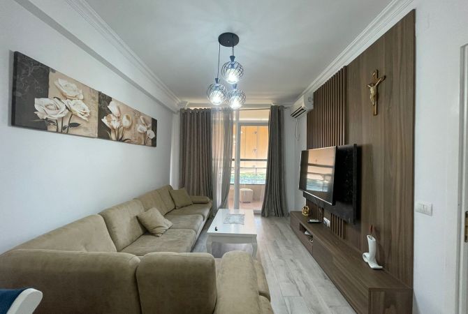 Shtepi me qera 2+1 ne Tirane - 500 Euro