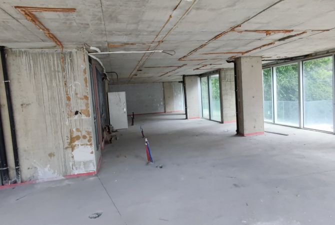 Ambient biznesi me qera 3+1 ne Tirane - 20,600 Euro