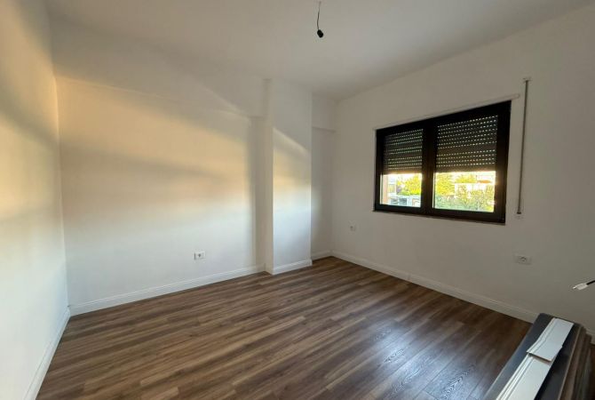 Ambient Zyre me Qira tek Oazis Residence, Unaza e Re!!!