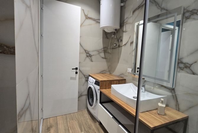 Shtepi me qera Apartament ne Tirane, 1+1, Mobilimi E mobiluar, Pagesa 800  Euro.