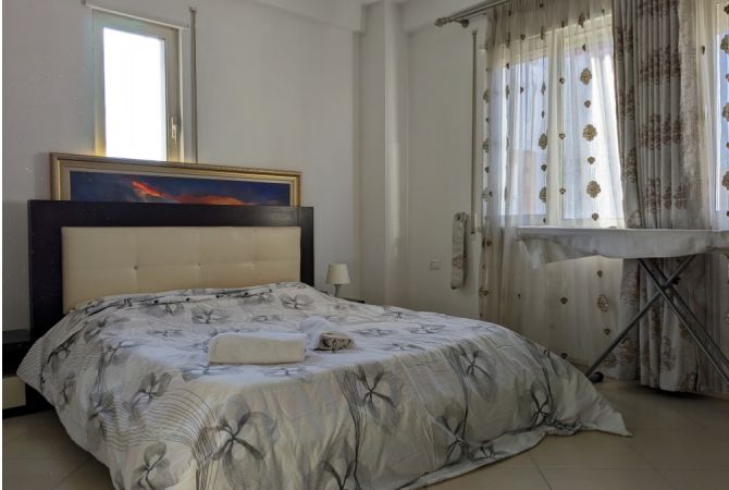 Shtepi me qera Apartament ne Tirane, 2+1, Mobilimi E mobiluar, Pagesa 550  Euro.