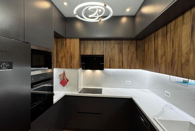 Shtepi ne shitje Apartament ne Tirane, 2+1, Mobilimi E mobiluar, Pagesa 215,000  Euro.