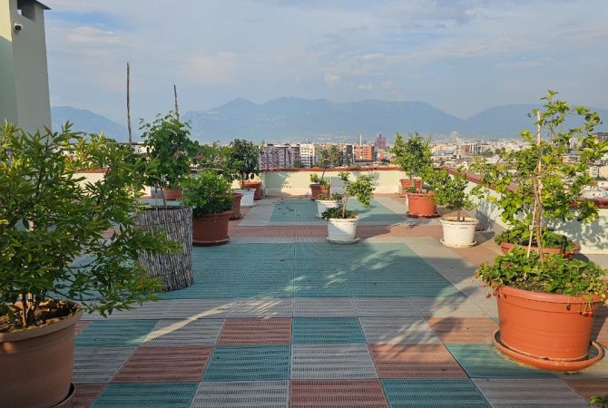 Shtepi me qera 2+1 ne Tirane - 1,500 Euro