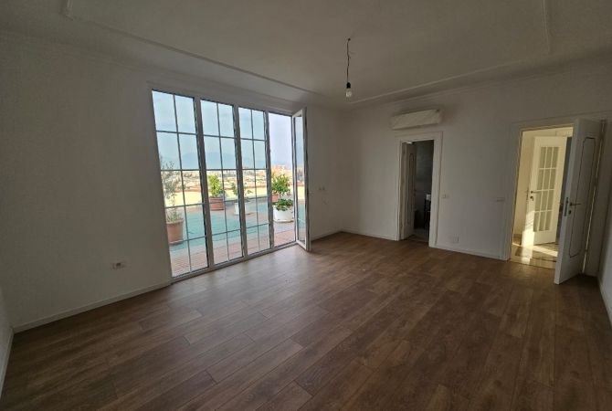 Shtepi me qera Apartament ne Tirane, 2+1, Mobilimi Bosh, pa mobiluar, Pagesa 1,500  Euro.