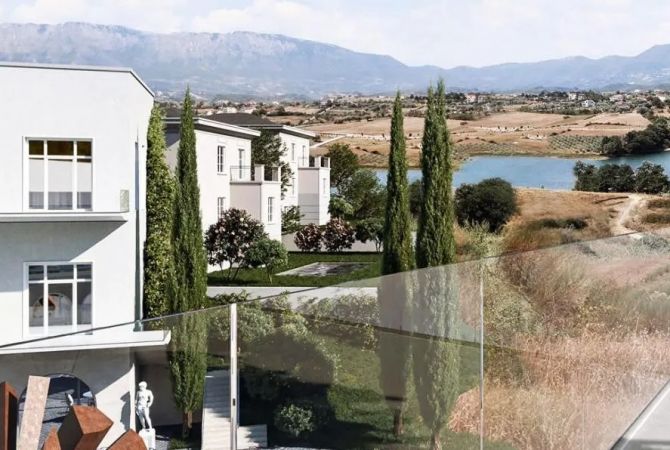 Shtepi ne shitje Vila Luksoze ne Tirane, 5+1, Mobilimi Bosh, pa mobiluar, Pagesa 1,307,400  Euro.