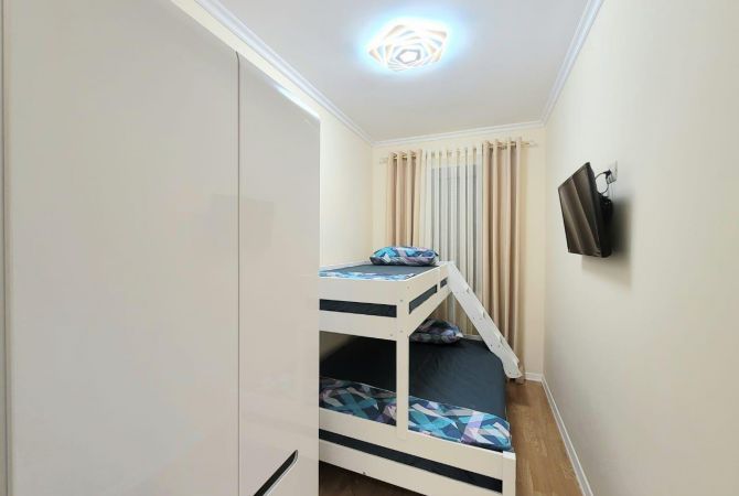 Shtepi me qera Apartament ne Tirane, 2+1, Mobilimi E mobiluar, Pagesa 1,200  Euro.