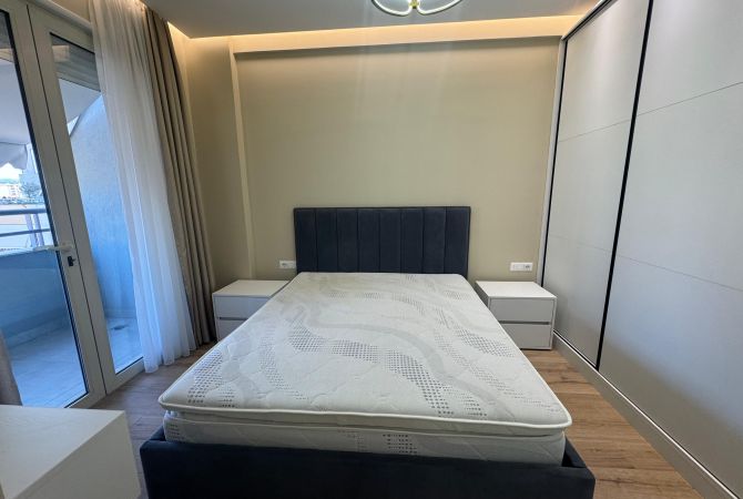 Shtepi me qera Apartament ne Tirane, 2+1, Mobilimi E mobiluar, Pagesa 700  Euro.
