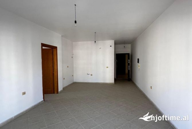 Shtepi ne shitje 1+1 ne Vlore - 135,000 Euro