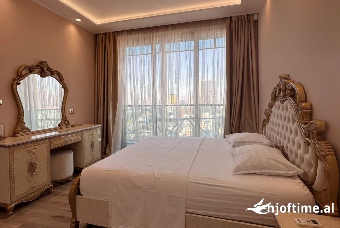 Shtepi me qera 2+1 ne Tirane - 2,000 Euro
