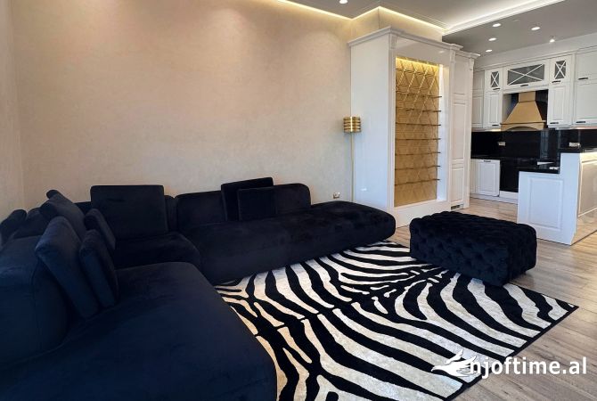 Shtepi me qera 2+1 ne Tirane - 2,000 Euro