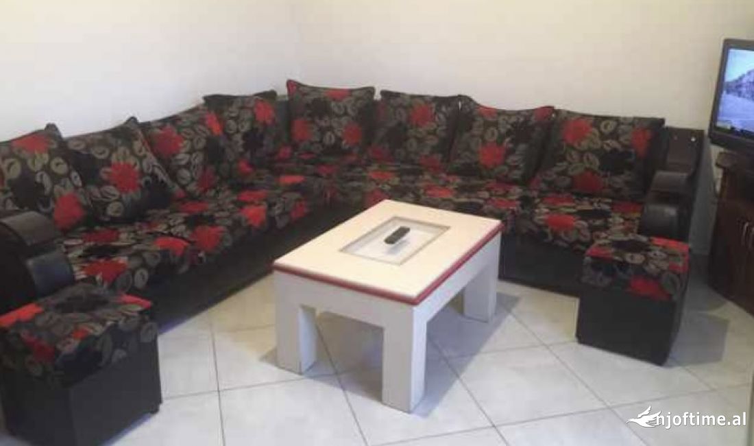 Shtepi me qera Apartament ne Tirane, 2+1, Mobilimi E mobiluar, Pagesa 45,000  Leke.