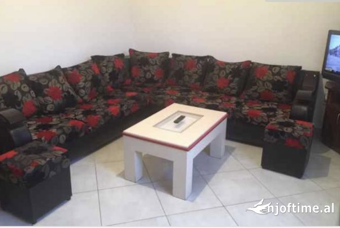 Shtepi me qera 2+1 ne Tirane - 45,000 Leke