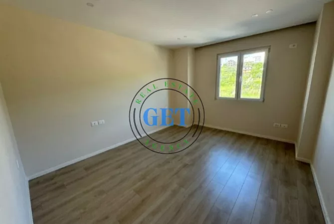 Apartment for sale in Durres 1+1, Emty