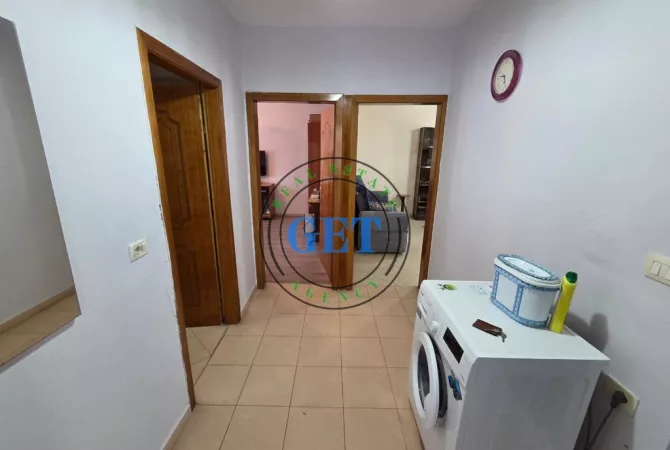Shtepi ne shitje Apartament ne Durres, 2+1, Mobilimi E mobiluar, Pagesa 80,000  Euro.