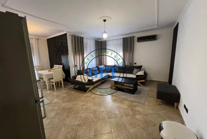 Shtepi ne shitje Apartament ne Durres, 2+1, Mobilimi E mobiluar, Pagesa 138,000  Euro.