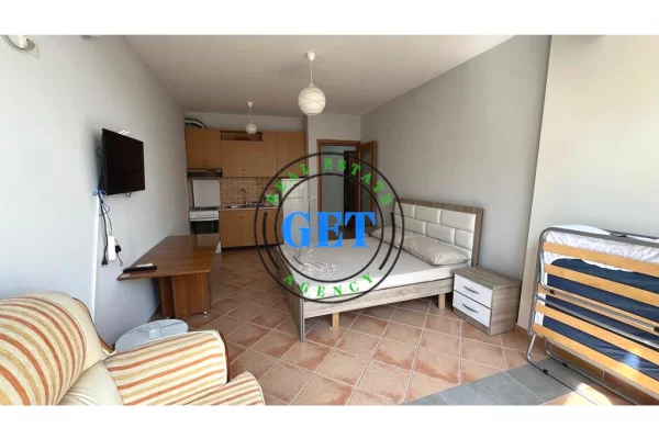 Shtepi ne shitje Apartament ne Durres, Garsoniere, Mobilimi E mobiluar, Pagesa 58,000  Euro.