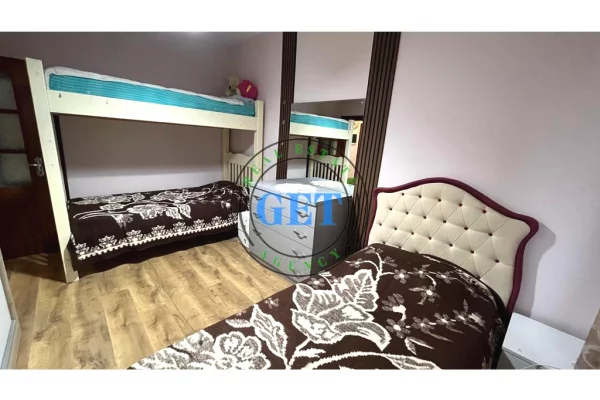 Shtepi ne shitje Apartament ne Durres, 2+1, Mobilimi E mobiluar, Pagesa 120,000  Euro.