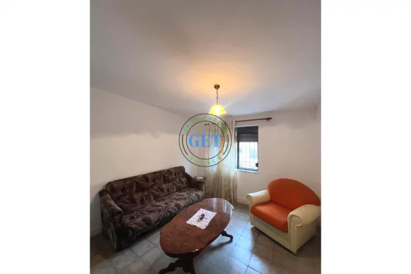 Shtepi ne shitje Apartament ne Durres, 2+1, Mobilimi E mobiluar, Pagesa 93,000,000  Leke.