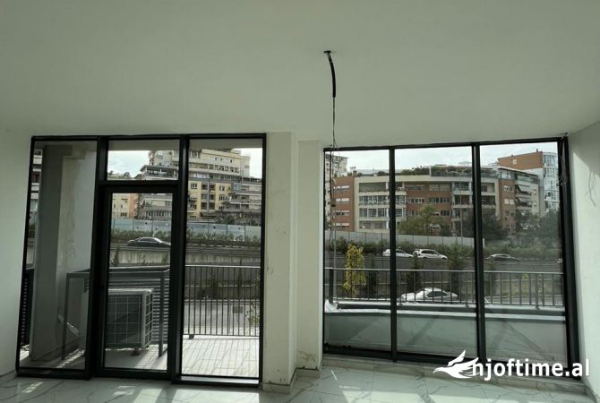 Ambient biznesi me qera 1+1 ne Tirane - 900 Euro