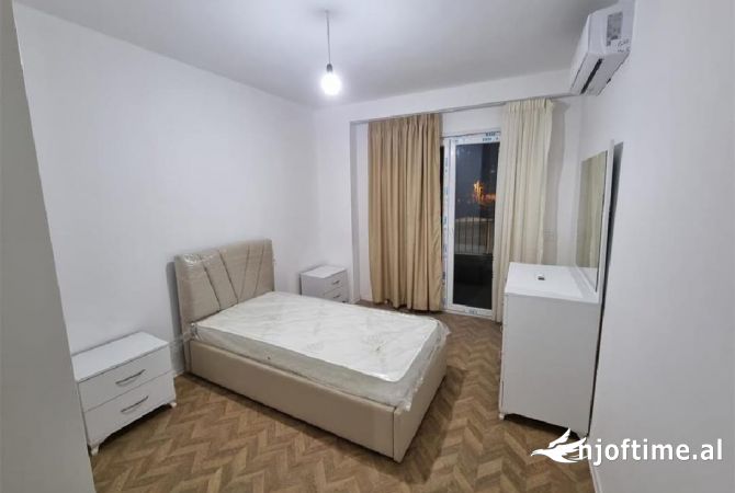 Shtepi me qera 2+1 ne Tirane - 650 Euro
