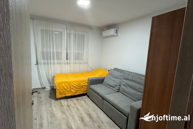Shtepi me qera 2+1 ne Tirane - 700 Euro