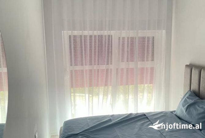 Shtepi ne shitje Apartament ne Tirane, 1+1, Mobilimi E mobiluar, Pagesa 76,000  Euro.