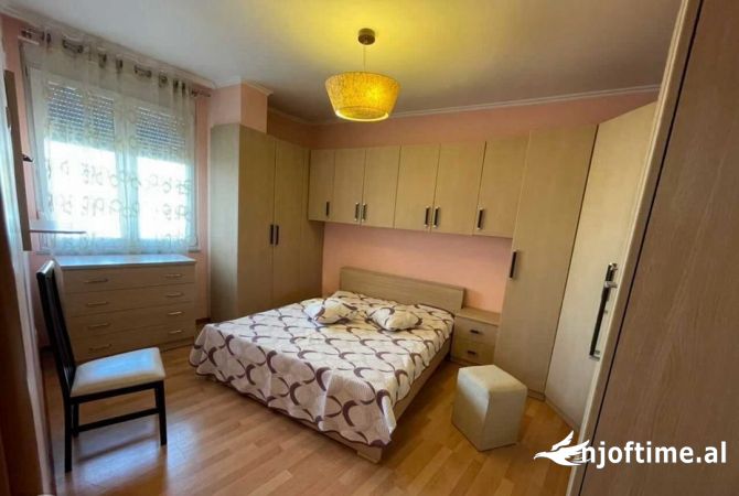 Shtepi me qera 1+1 ne Tirane - 450 Euro