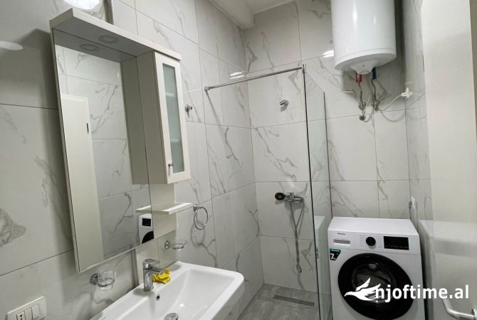 Shtepi me qera Apartament ne Tirane, 1+1, Mobilimi E mobiluar, Pagesa 550  Euro.