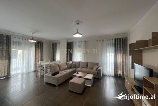 Shtepi me qera 2+1 ne Tirane - 1,000 Euro