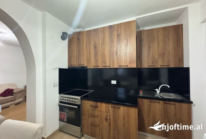 Shtepi me qera 1+1 ne Tirane - 400 Euro